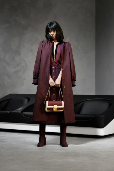 Look 14